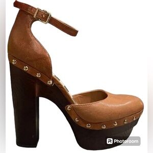 Gianni Bini Blanca Studded Platform Heels